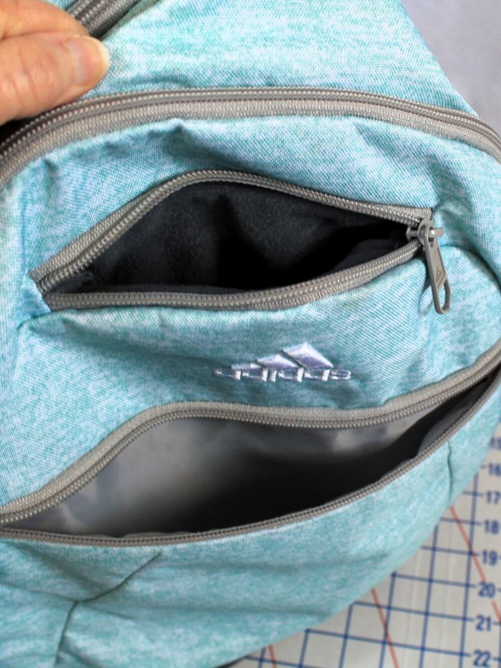 Large Adidas Backpack Bookbag Heathered Aqua - Picture 8 of 9